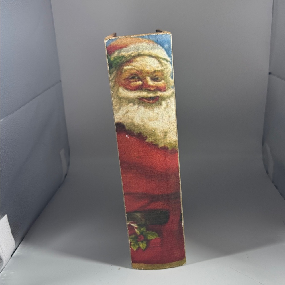 Vintage Santa Claus Decorative Book - Picture 4 of 6